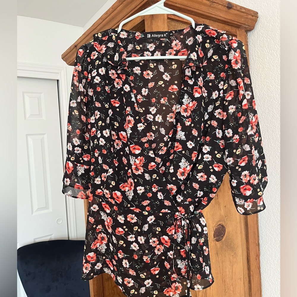 Floral Allegra K wrap top